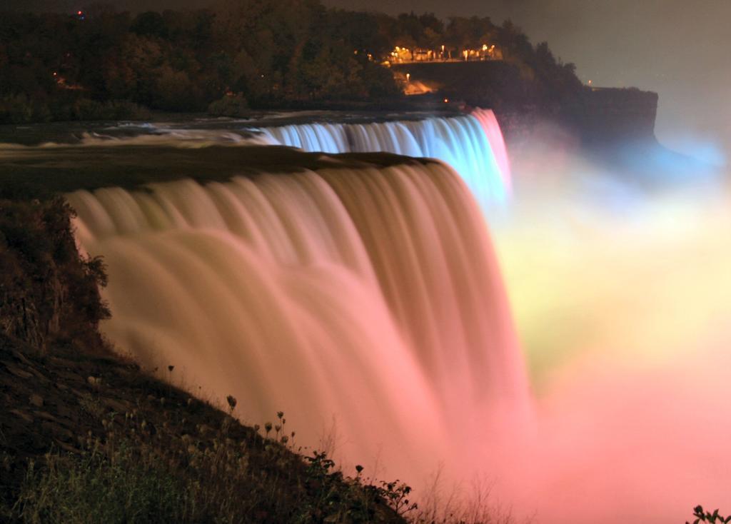 Absolute Elegance Bed And Breakfast Niagara Falls Exteriör bild